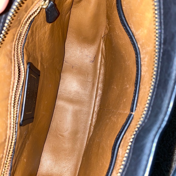 Coach - Picture 6 of 7